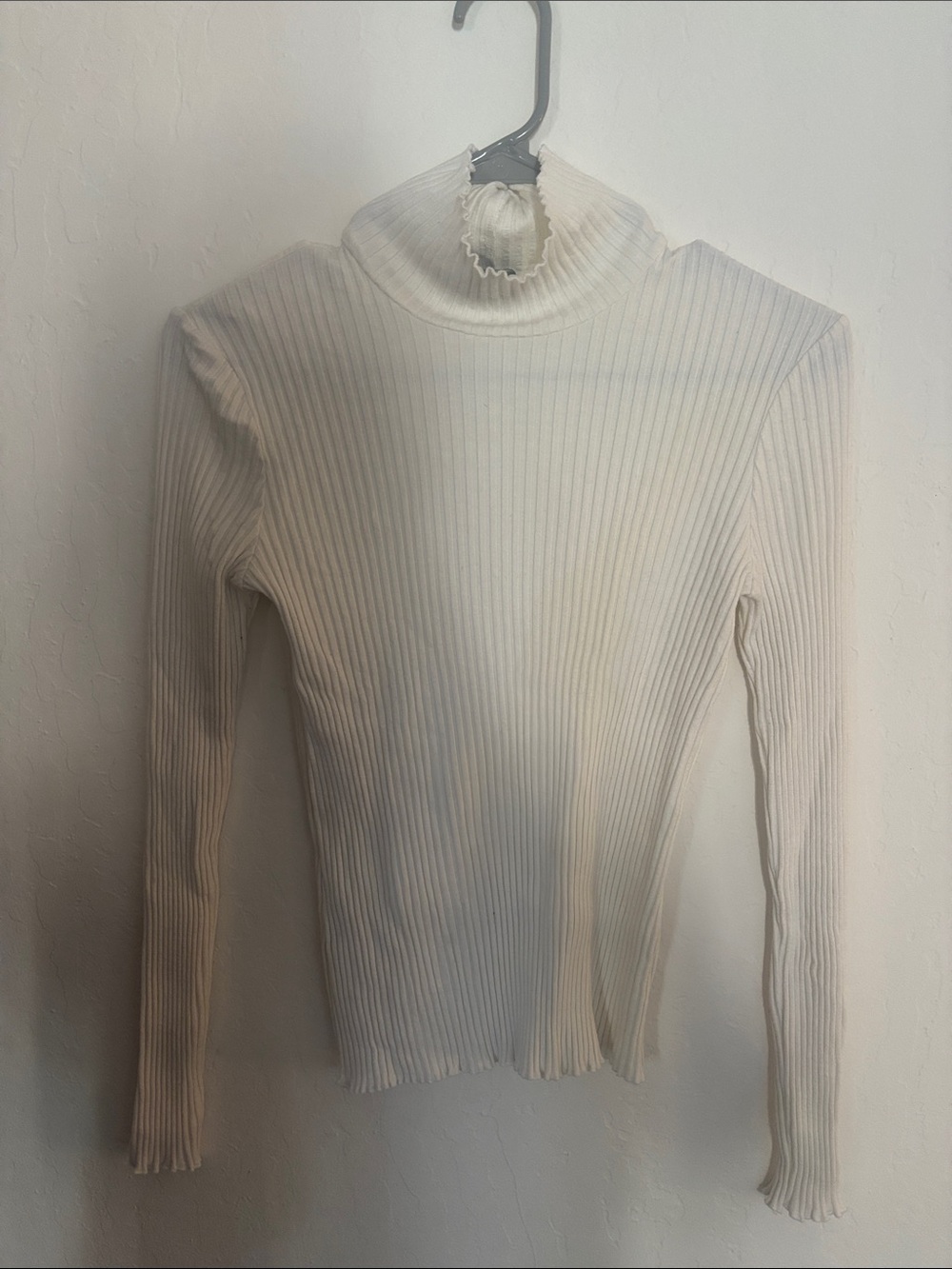Women's Ribbed Mock Neck Long Sleeve Top - White